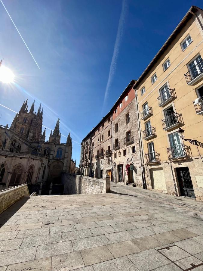 Atuaire Home Balcon Con Vistas A La Catedral De Burgos Luaran gambar